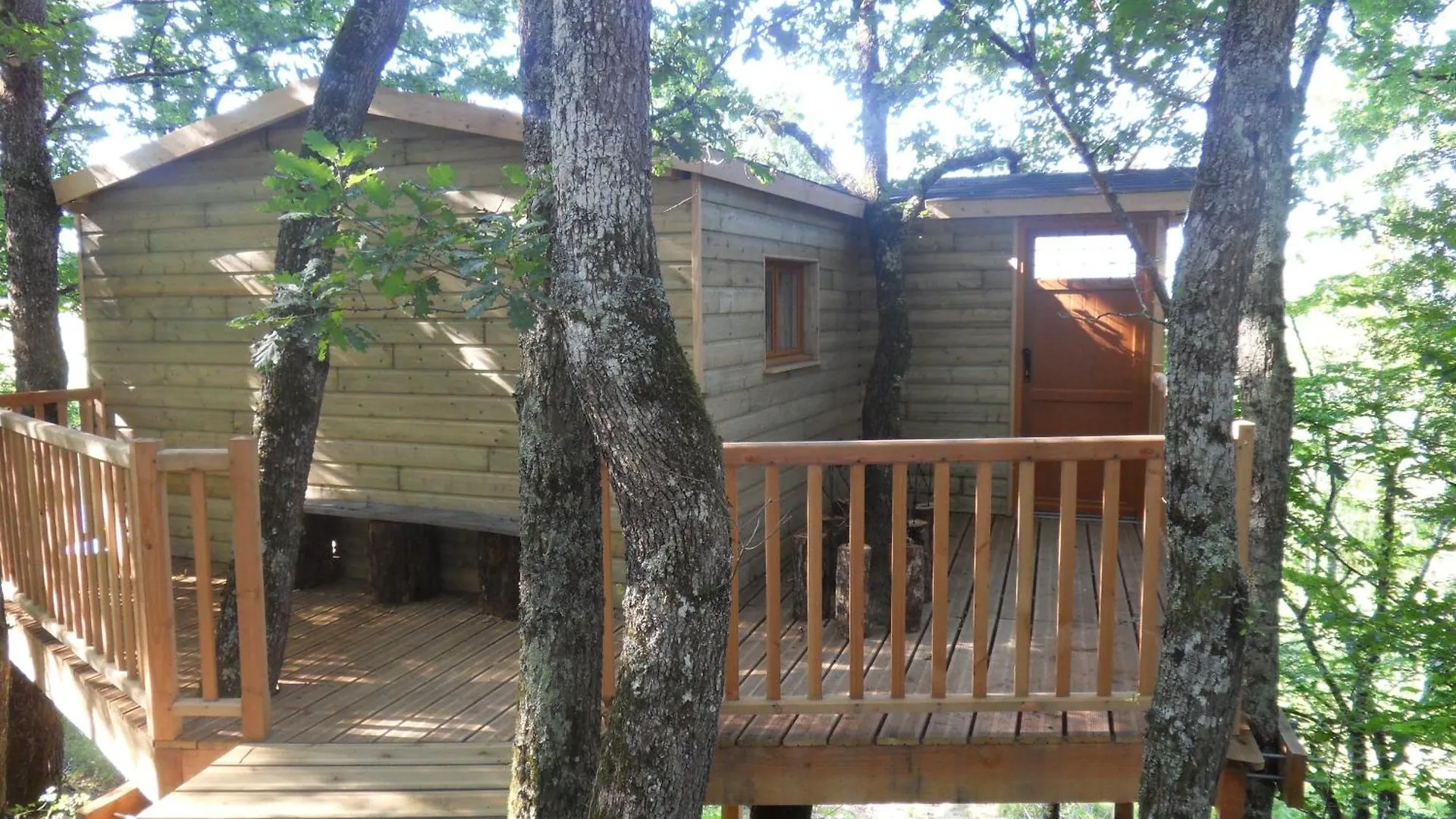 木屋 Cabane Dans Les Arbres A La Ferme Pouylebon